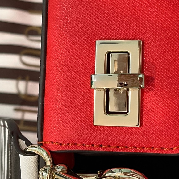 Henri Bendel Limited Edition Bouquet  bag - Picture 10 of 15